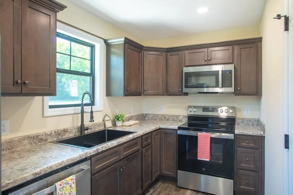 400 Holly Grove Rd Lewisburg, TN 37091