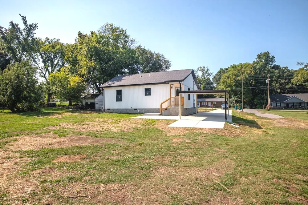 400 Holly Grove Rd Lewisburg, TN 37091