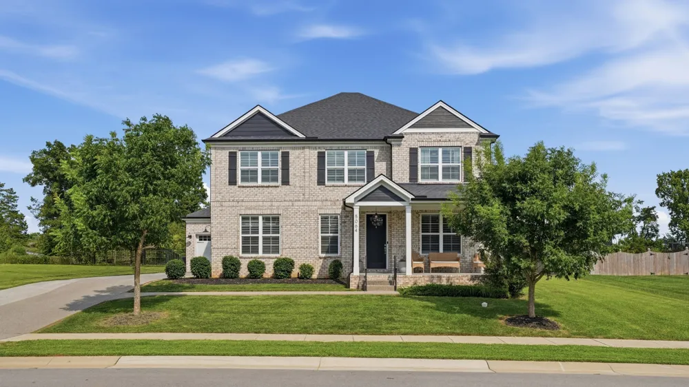 5064 Ozment Dr Nolensville, TN 37135