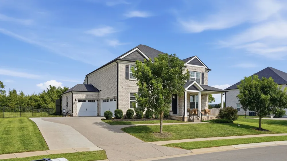 5064 Ozment Dr Nolensville, TN 37135