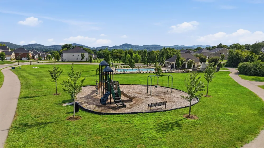5064 Ozment Dr Nolensville, TN 37135