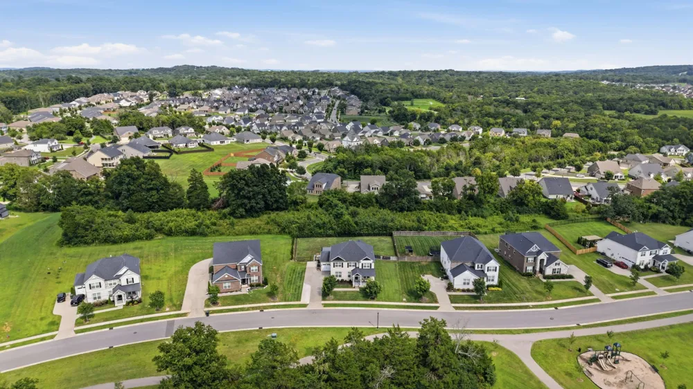 5064 Ozment Dr Nolensville, TN 37135