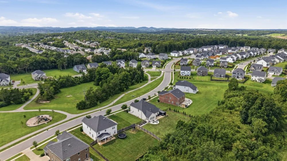 5064 Ozment Dr Nolensville, TN 37135