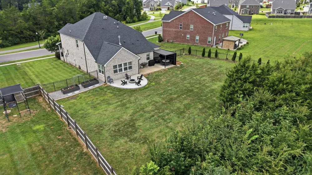 5064 Ozment Dr Nolensville, TN 37135