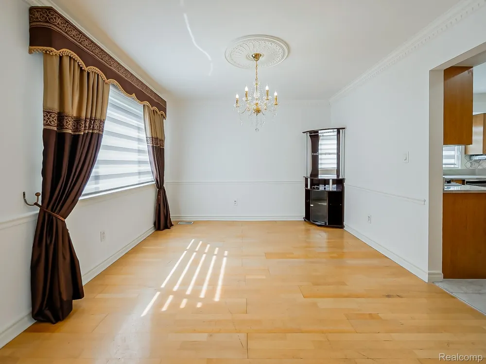 6240 Wynford Drive West Bloomfield Charter Township, MI 48322