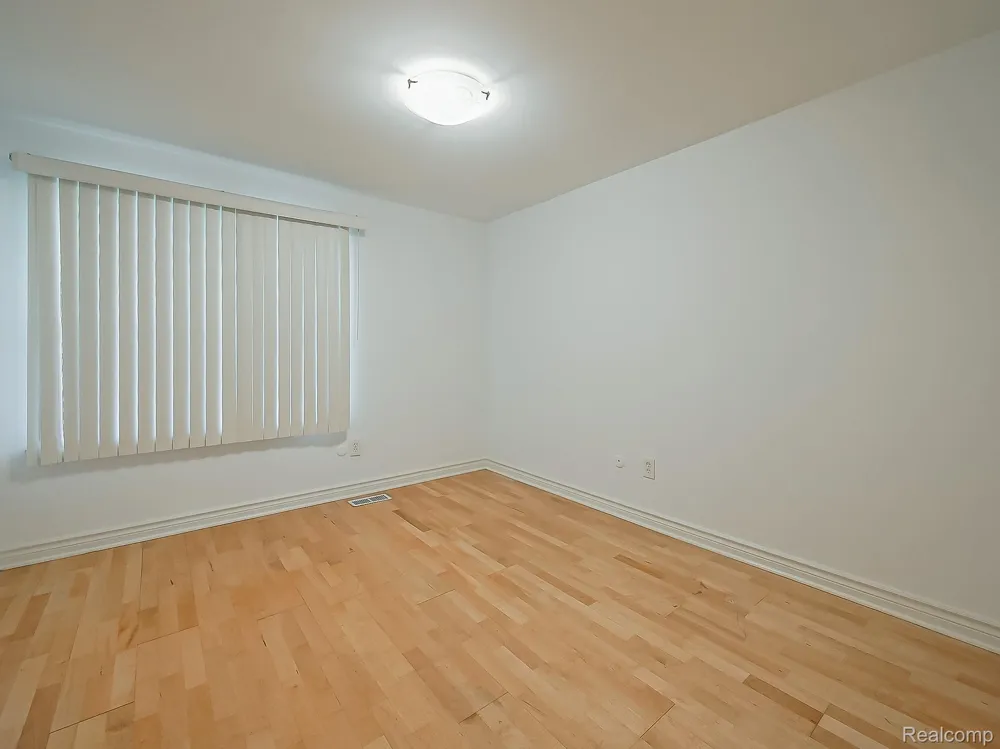 6240 Wynford Drive West Bloomfield Charter Township, MI 48322