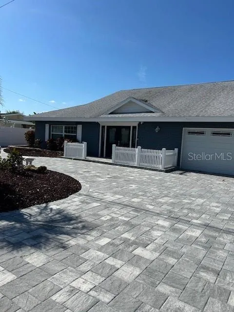 9312 KINGSTON ROAD Bradenton, FL 34210