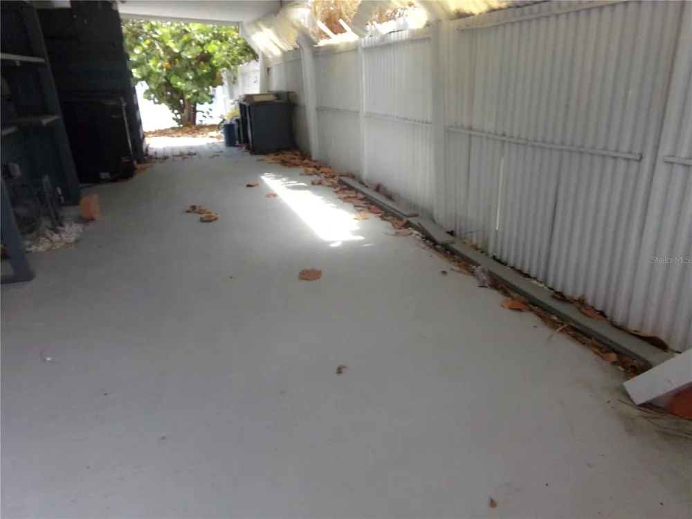9312 KINGSTON ROAD Bradenton, FL 34210