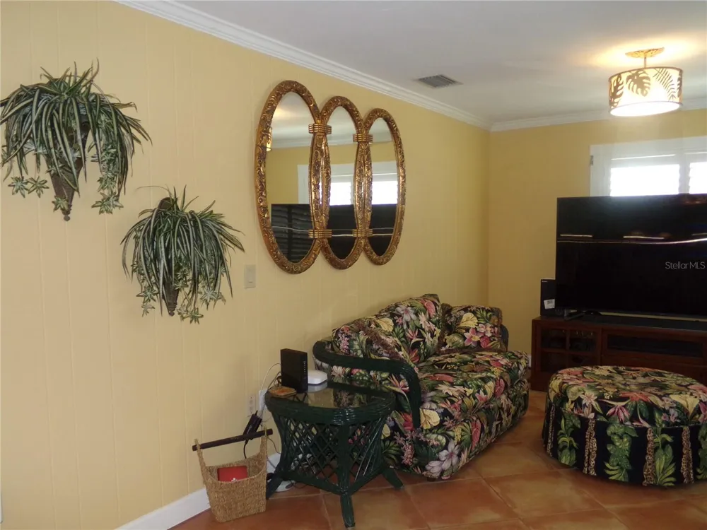 9312 KINGSTON ROAD Bradenton, FL 34210