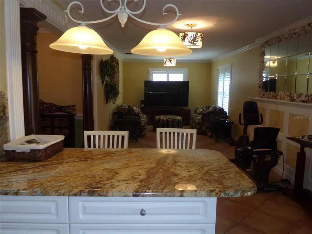 9312 KINGSTON ROAD Bradenton, FL 34210