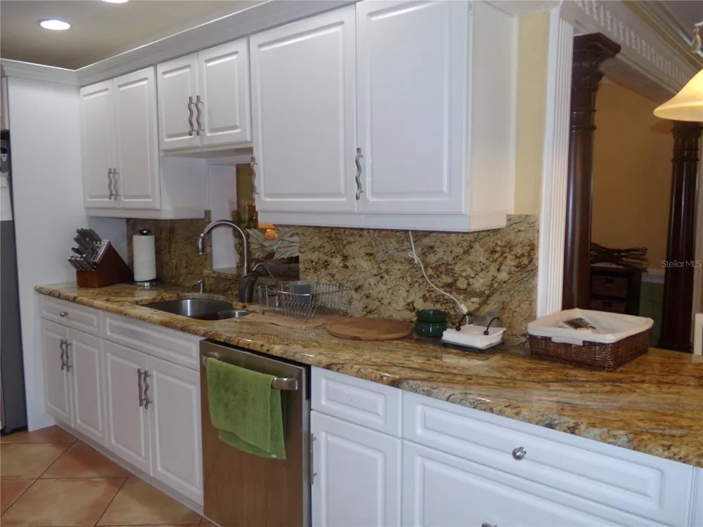 9312 KINGSTON ROAD Bradenton, FL 34210
