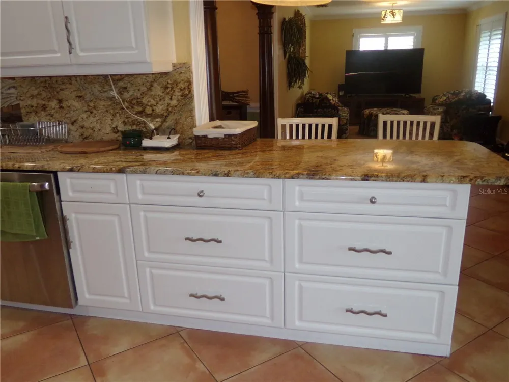 9312 KINGSTON ROAD Bradenton, FL 34210