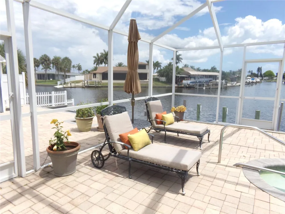 9312 KINGSTON ROAD Bradenton, FL 34210