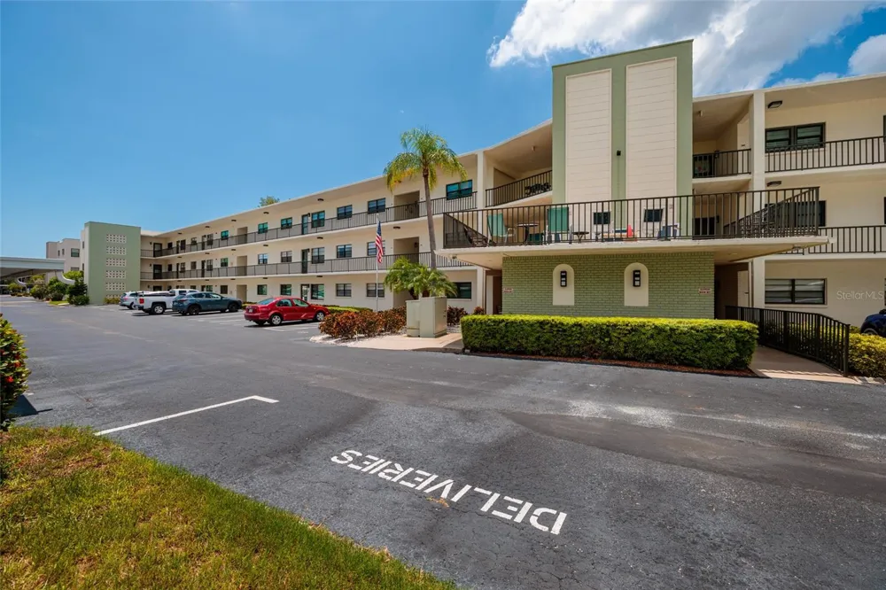 5980 TERRACE PARK DRIVE #108 St Petersburg, FL 33709