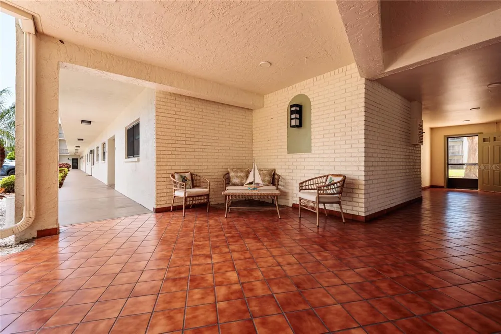 5980 TERRACE PARK DRIVE #108 St Petersburg, FL 33709