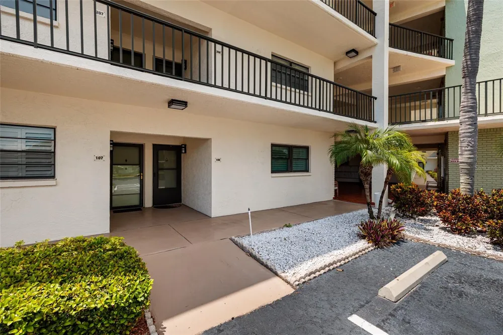 5980 TERRACE PARK DRIVE #108 St Petersburg, FL 33709