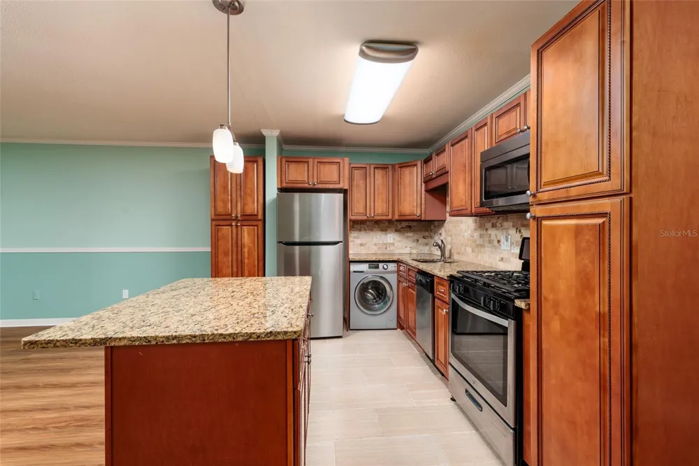 5980 TERRACE PARK DRIVE #108 St Petersburg, FL 33709