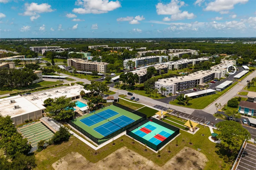 5980 TERRACE PARK DRIVE #108 St Petersburg, FL 33709