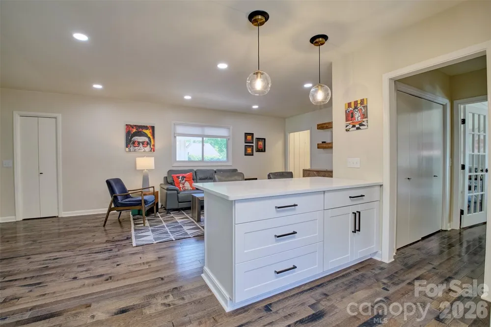 27 Apple Orchard Lane Lake Wylie, SC 29710
