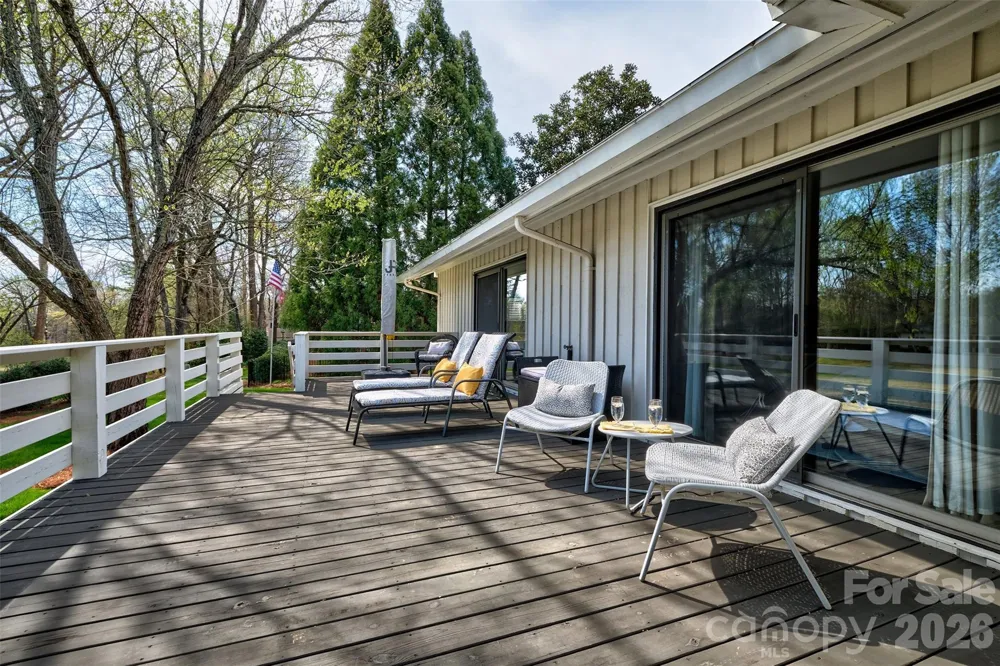 27 Apple Orchard Lane Lake Wylie, SC 29710