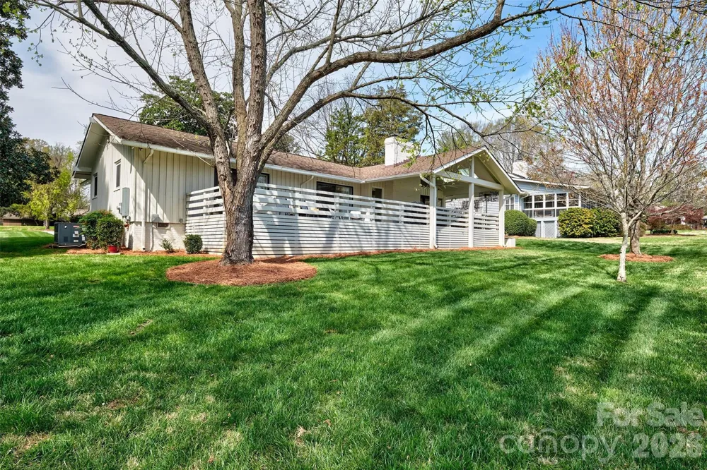 27 Apple Orchard Lane Lake Wylie, SC 29710