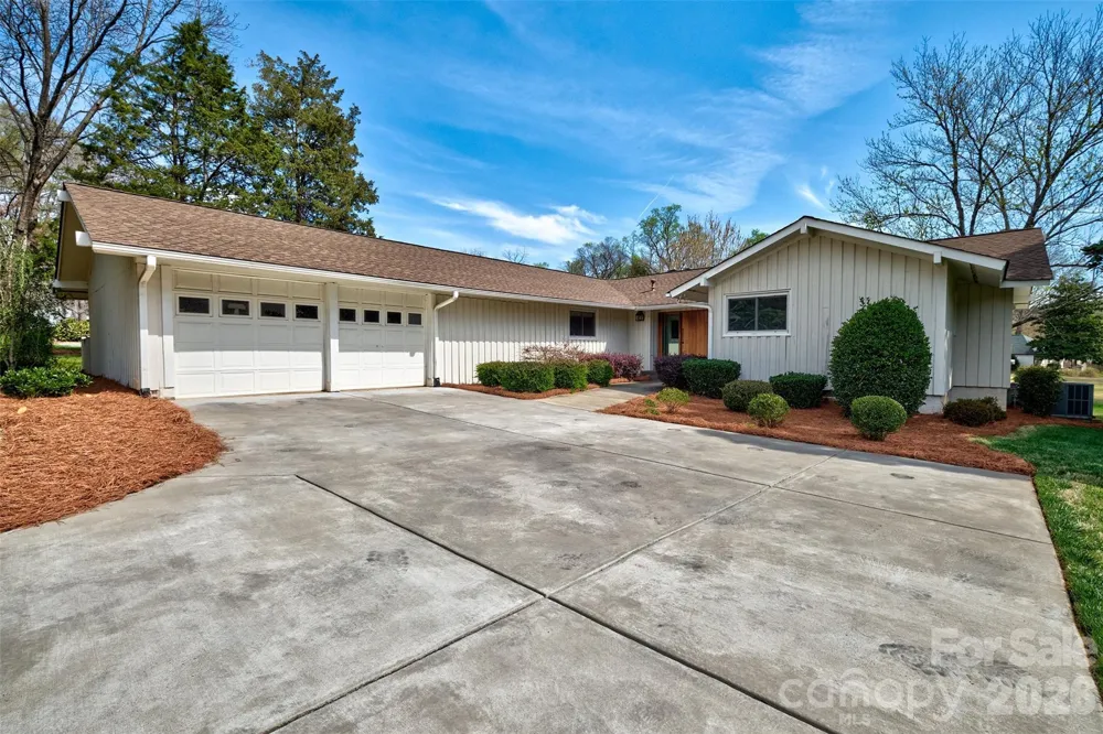 27 Apple Orchard Lane Lake Wylie, SC 29710