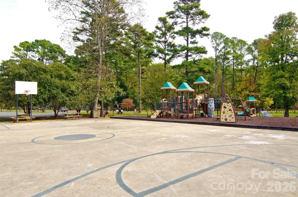 27 Apple Orchard Lane Lake Wylie, SC 29710