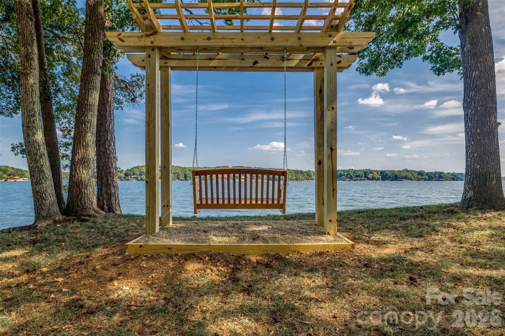 27 Apple Orchard Lane Lake Wylie, SC 29710
