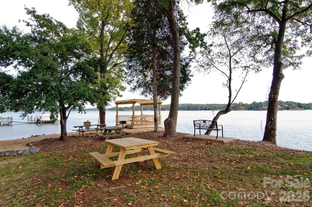 27 Apple Orchard Lane Lake Wylie, SC 29710