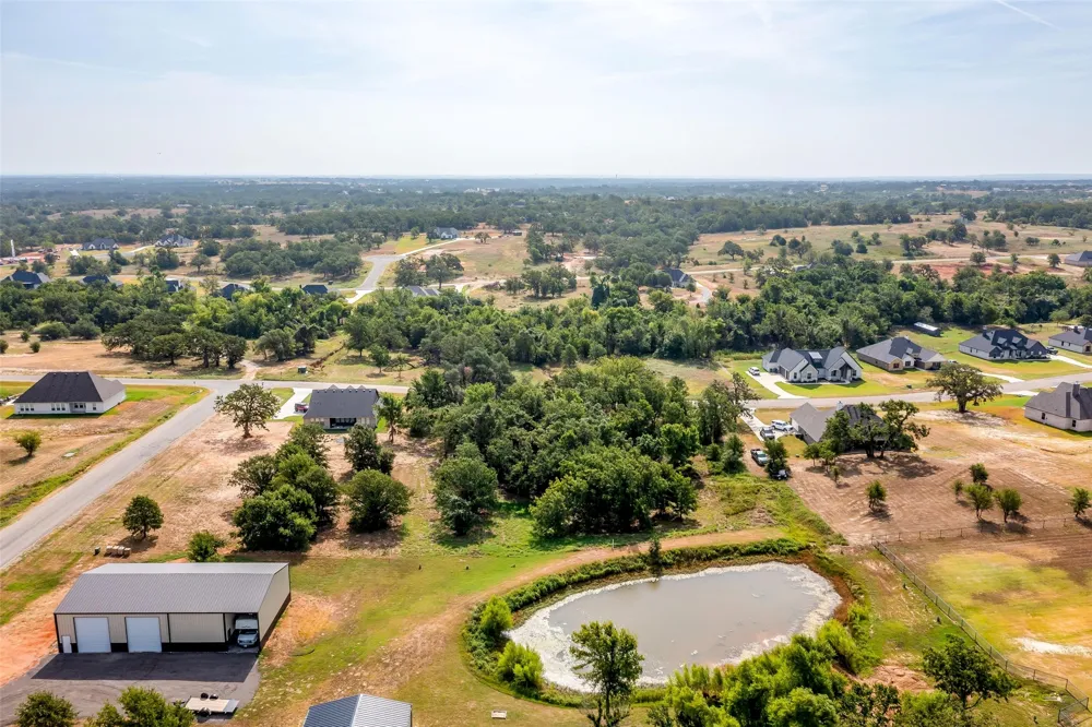 10004 Valley Oak Court Springtown, TX 76082