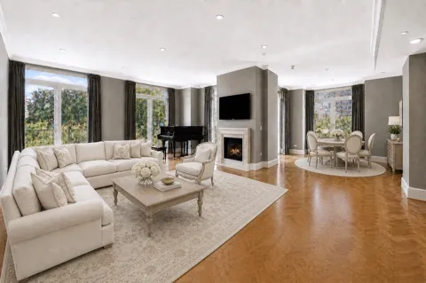 3505 Turtle Creek #4E
