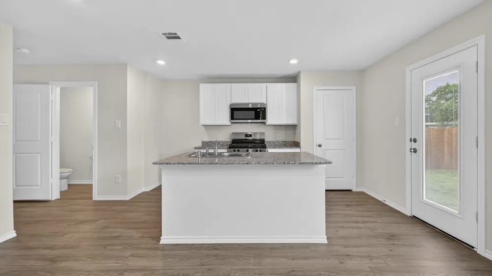 3318 Twilight Trail Talty, TX 75126