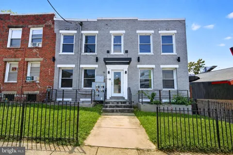 1247 MOUNT OLIVET ROAD NE