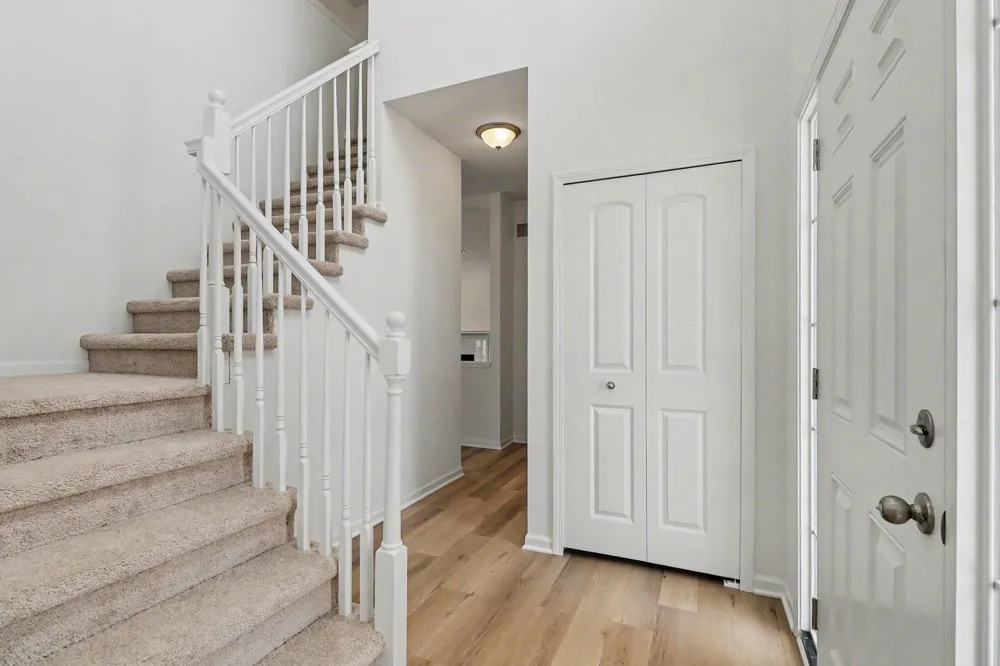 43640 S Timberview Drive Belleville, MI 48111