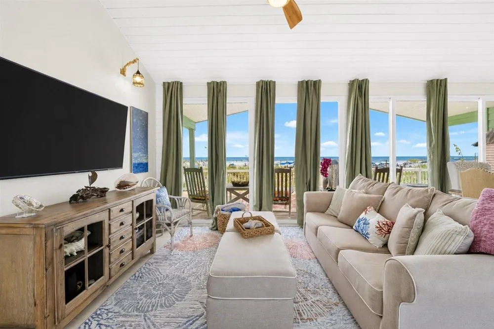921 ATLANTIC AVENUE New Smyrna Beach, FL 32169