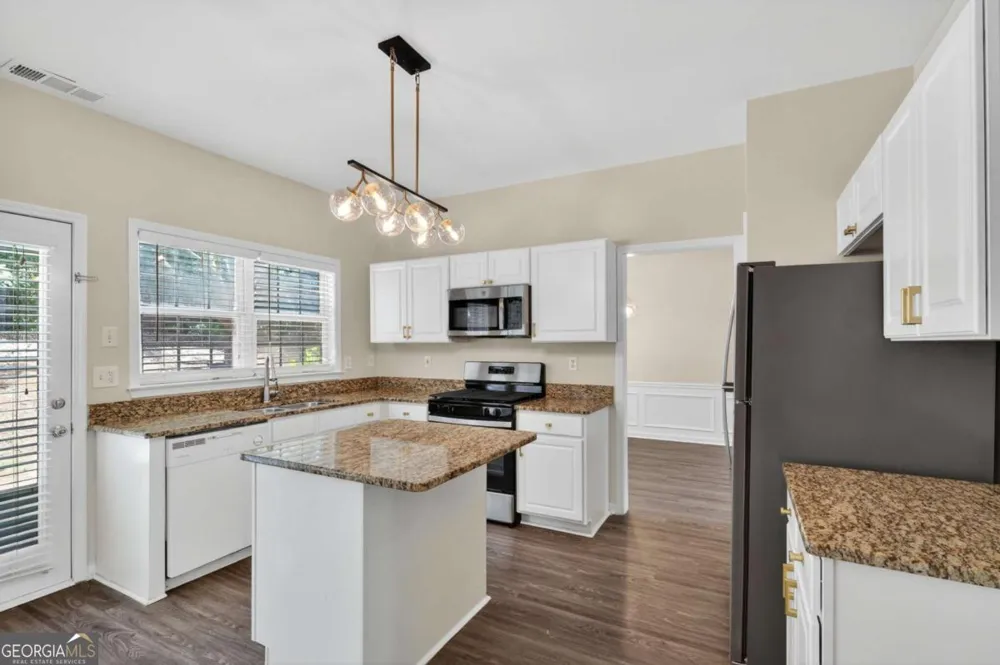 2052 Tallapoosa DR Duluth, GA 30097