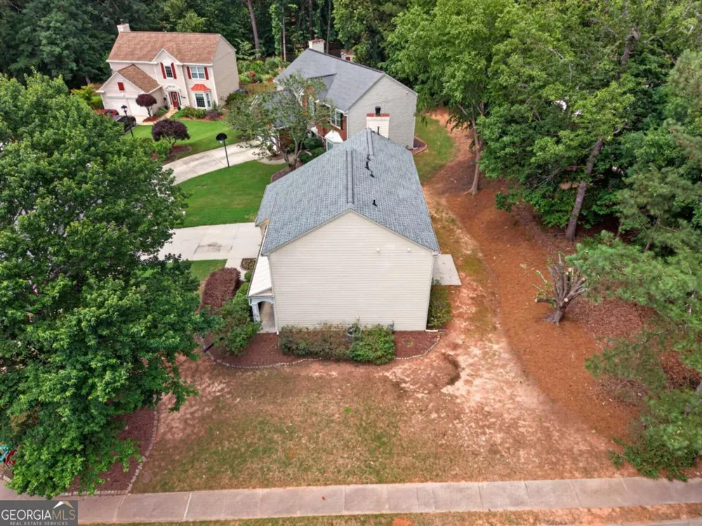 2052 Tallapoosa DR Duluth, GA 30097