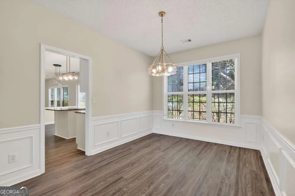 2052 Tallapoosa DR Duluth, GA 30097