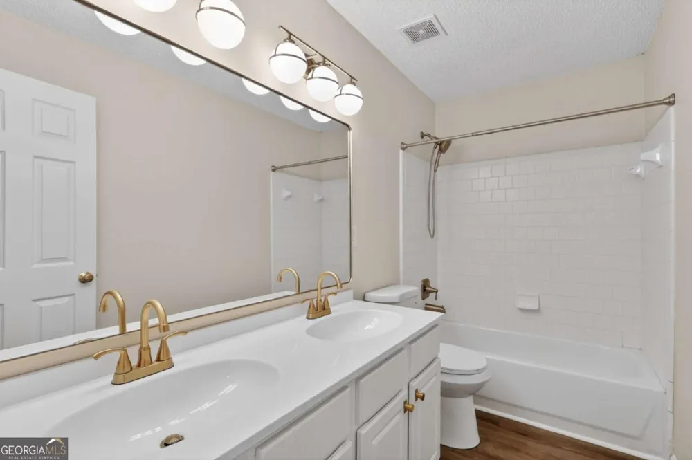 2052 Tallapoosa DR Duluth, GA 30097