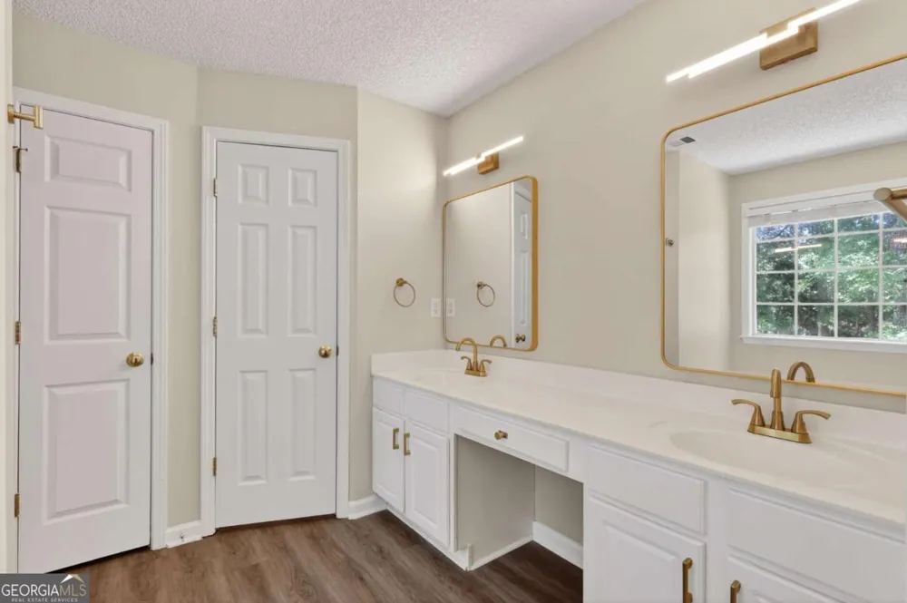 2052 Tallapoosa DR Duluth, GA 30097
