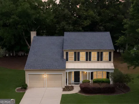 2052 Tallapoosa DR