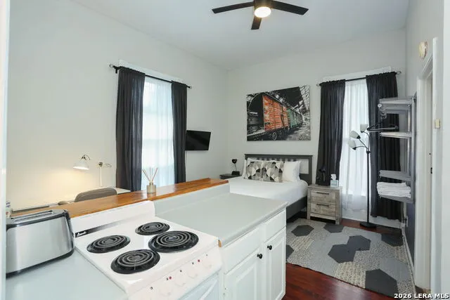 1712 Pine St San Antonio, TX 78208