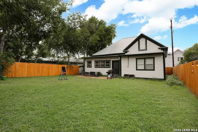 1712 Pine St San Antonio, TX 78208
