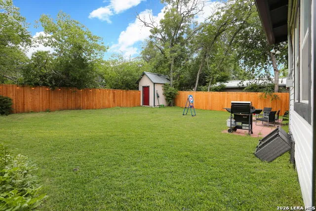 1712 Pine St San Antonio, TX 78208
