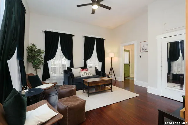 1712 Pine St San Antonio, TX 78208