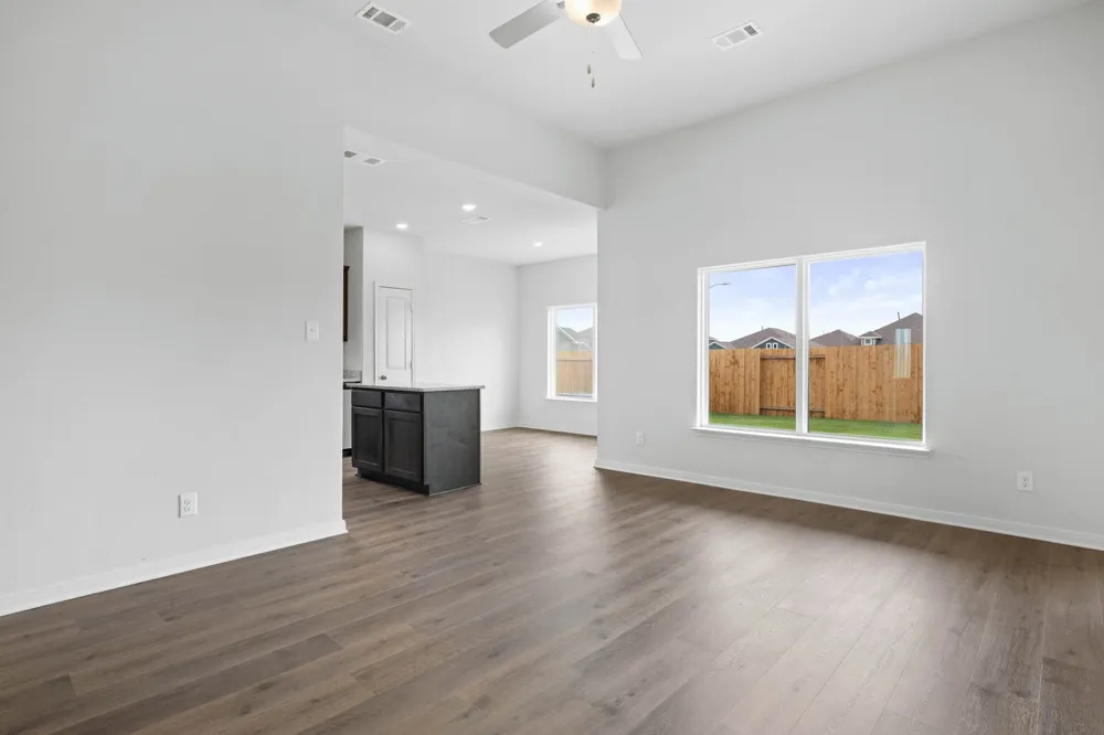 9609 Logan Square Drive Fort Worth, TX 76140