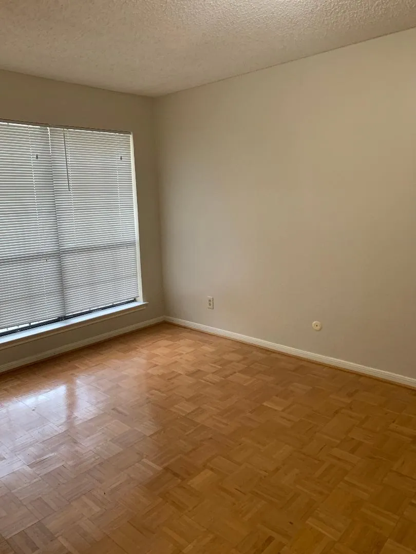8545 Midpark Road #48 Dallas, TX 75240