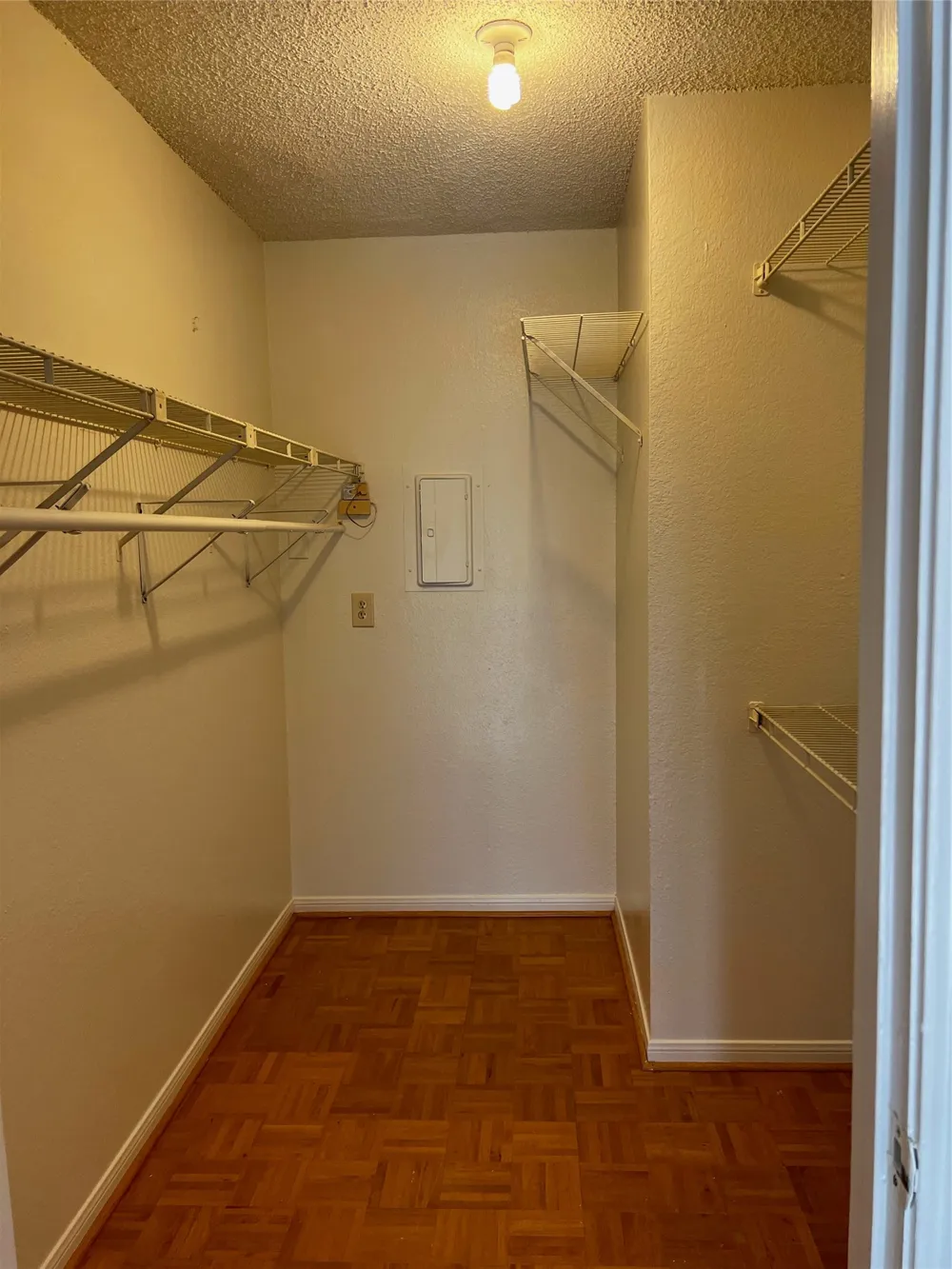 8545 Midpark Road #48 Dallas, TX 75240