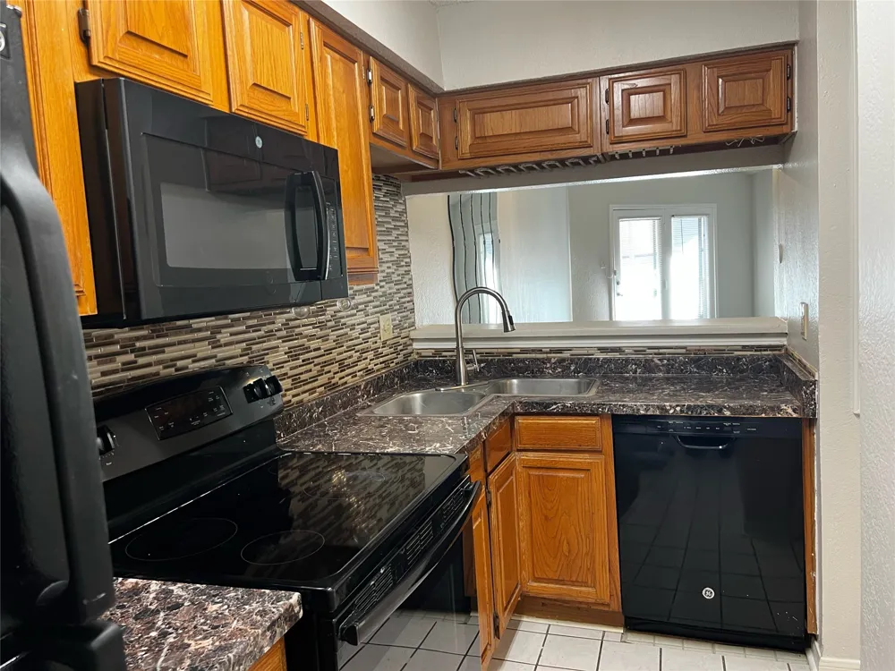 8545 Midpark Road #48 Dallas, TX 75240