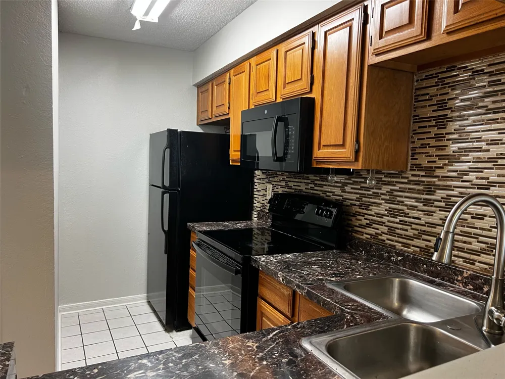 8545 Midpark Road #48 Dallas, TX 75240